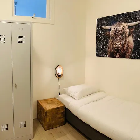 Shoreline Katwijk アパート